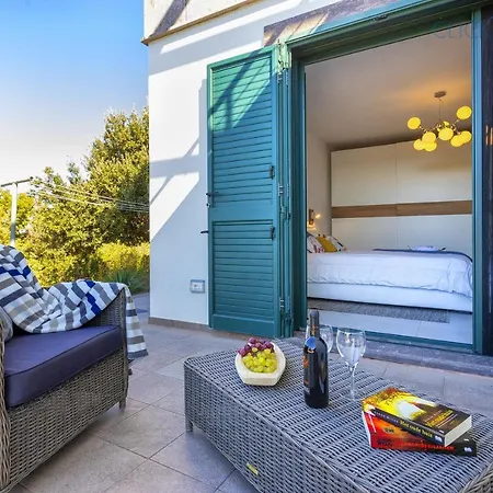 Beautiful Villa With Sea View Alghero